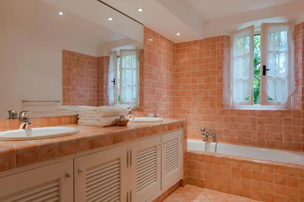 Hotel Saint-Vincent 3*, Saint-Tropez Francia